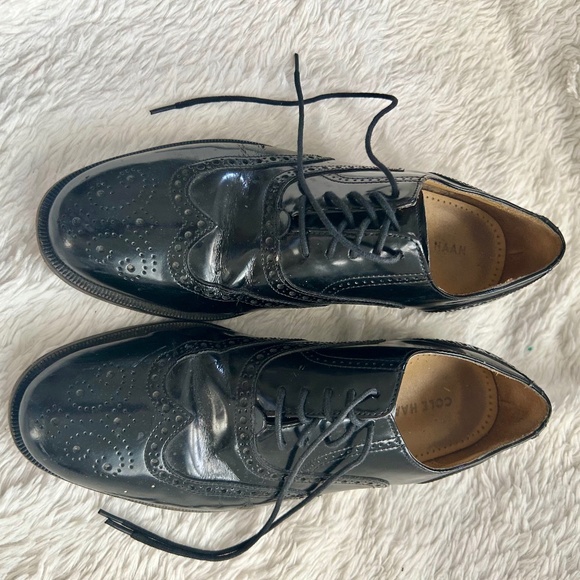 Cole Haan wingtip oxfords 9.5 - Picture 4 of 13